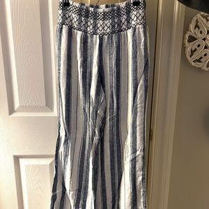 Flowy pants, size xtra small